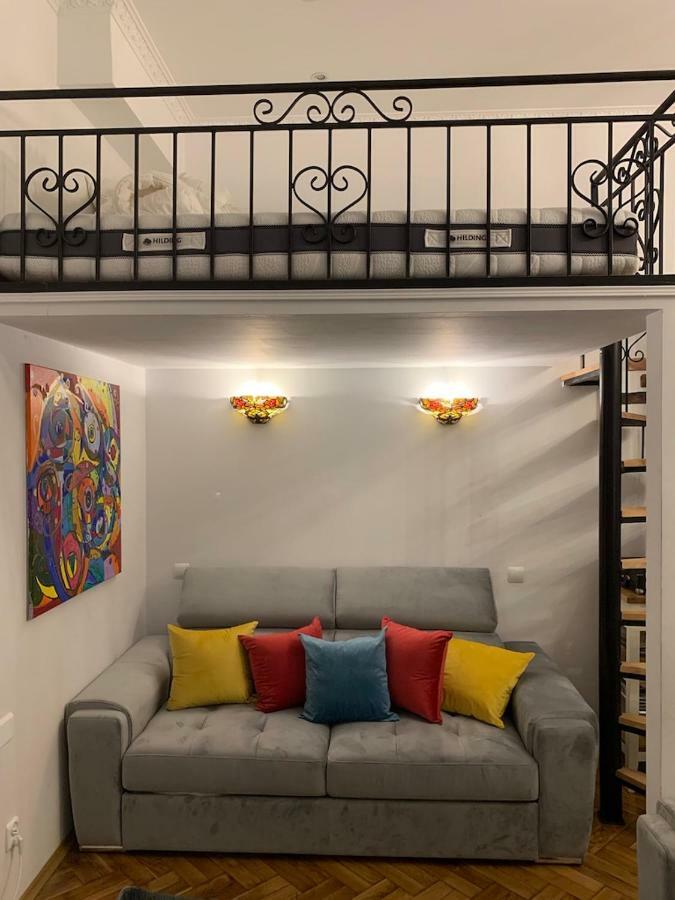 Charming In The Heart Of The Jewish District! Krakov